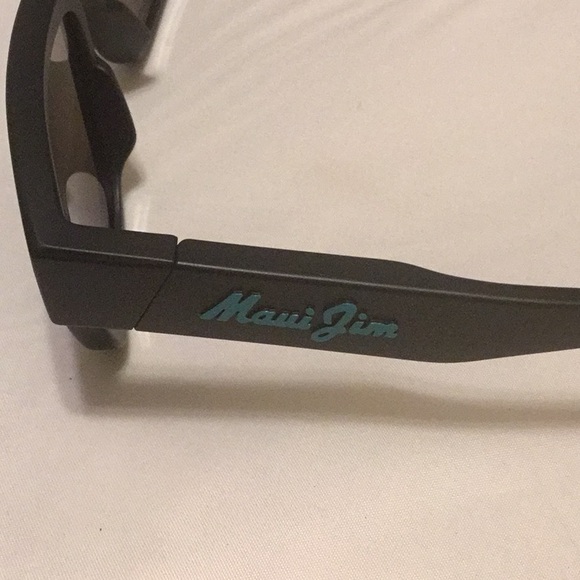 MAUI JIM KOKUA POLARIZED UNISEX. - Picture 7 of 8